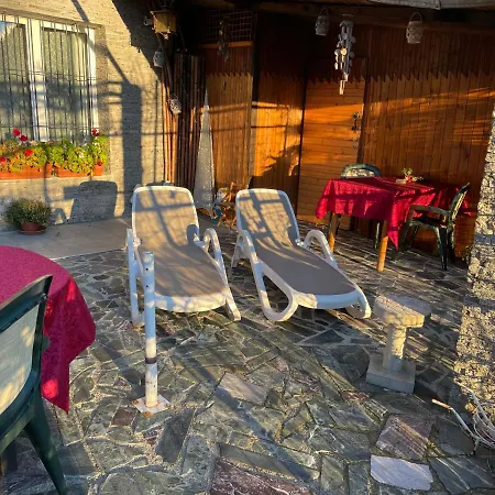 Oda ve Kahvaltı Al Cervo Tra I Laghi Tavernerio