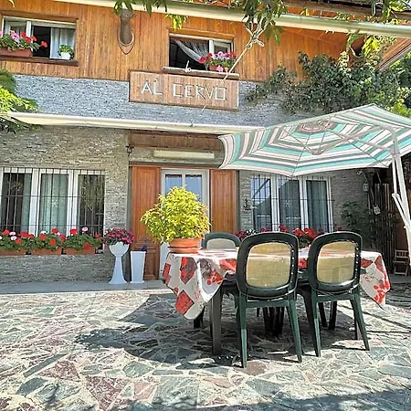 Al Cervo Tra I Laghi Bed and breakfast 3*