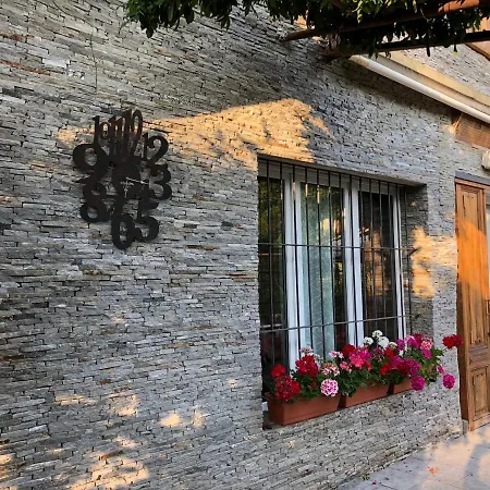 Al Cervo Tra I Laghi Bed & Breakfast Tavernerio