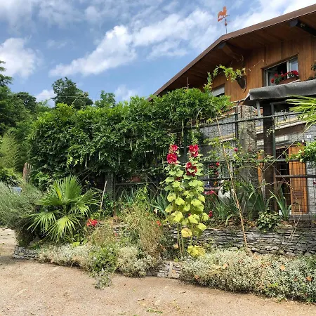 Al Cervo Tra I Laghi Bed & Breakfast