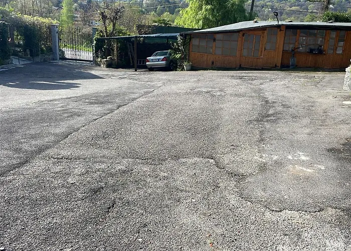 Al Cervo Tra I Laghi Bed and Breakfast 3*