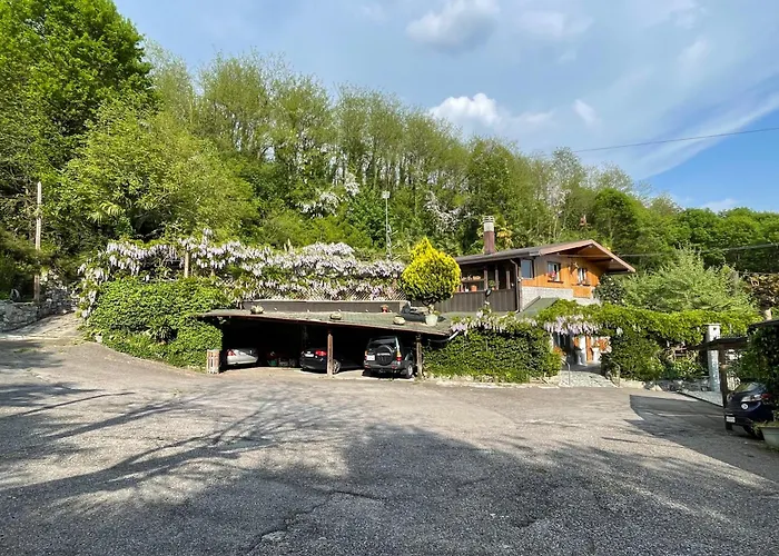 Bed and Breakfast Al Cervo Tra I Laghi 3*