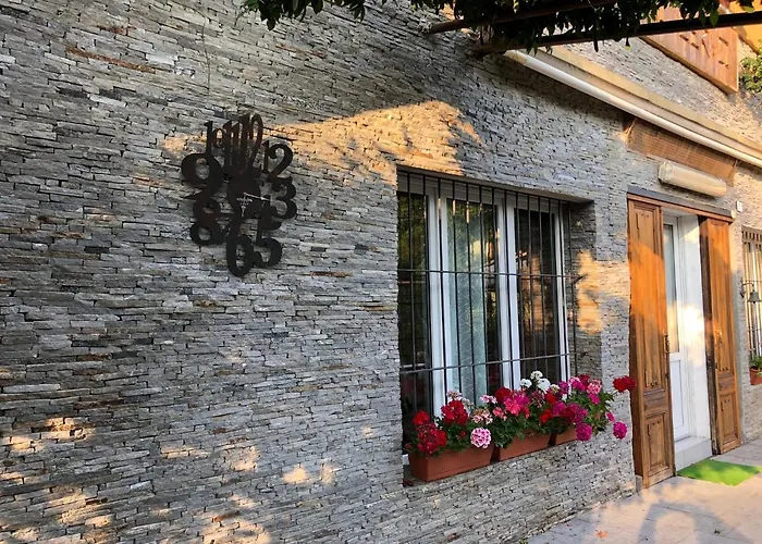 Al Cervo Tra I Laghi Bed and Breakfast Tavernerio