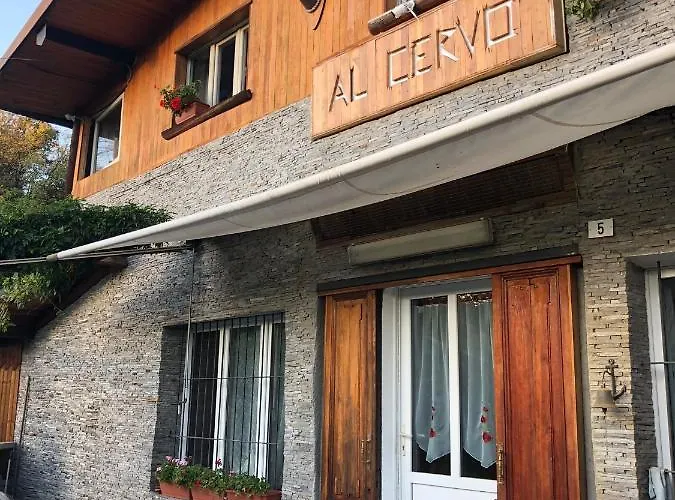 Al Cervo Tra I Laghi Bed and Breakfast Tavernerio