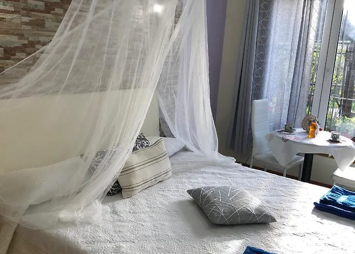 Al Cervo Tra I Laghi Bed and Breakfast