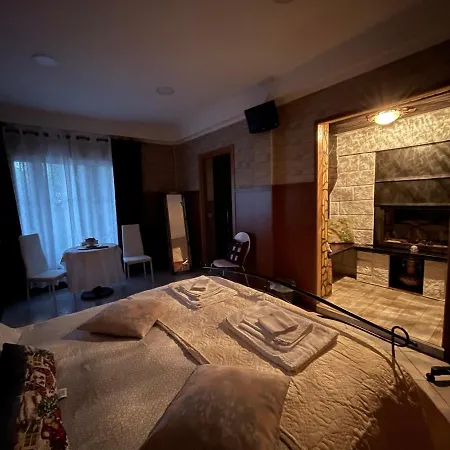 Al Cervo Tra I Laghi