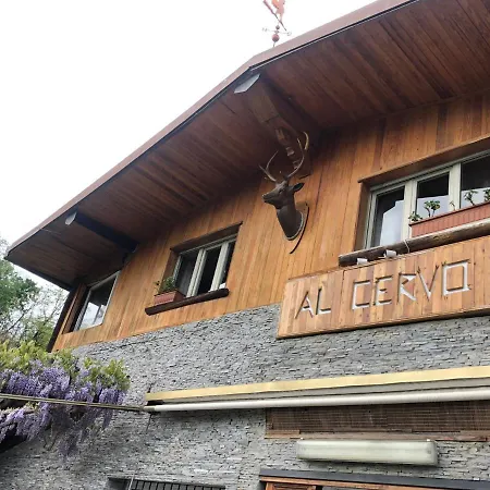 Al Cervo Tra I Laghi לינה וארוחת בוקר 3*